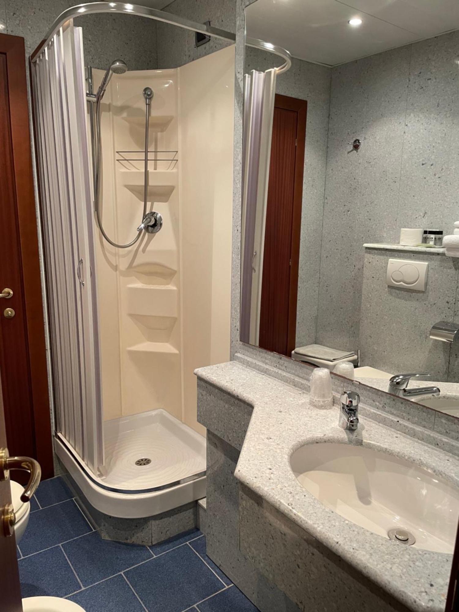 Hotel Mondial Rapallo Room photo