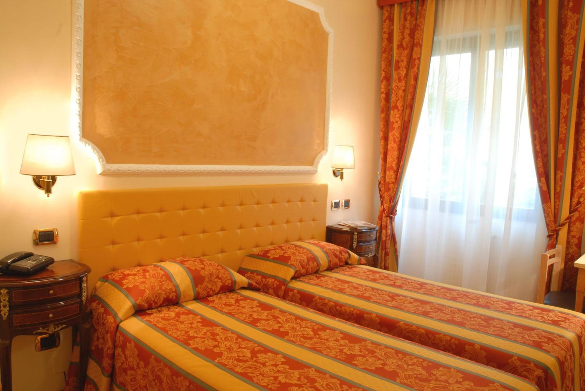 Hotel Mondial Rapallo Exterior photo