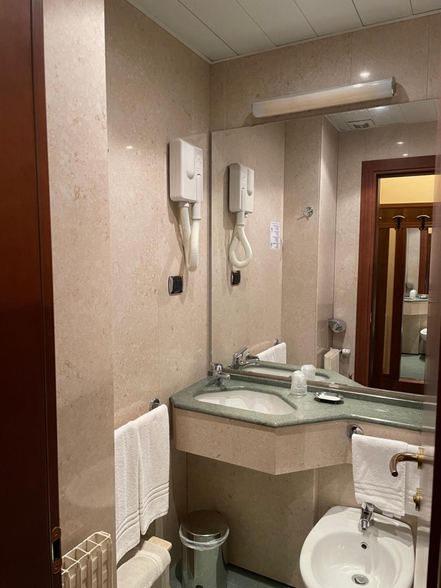 Hotel Mondial Rapallo Room photo